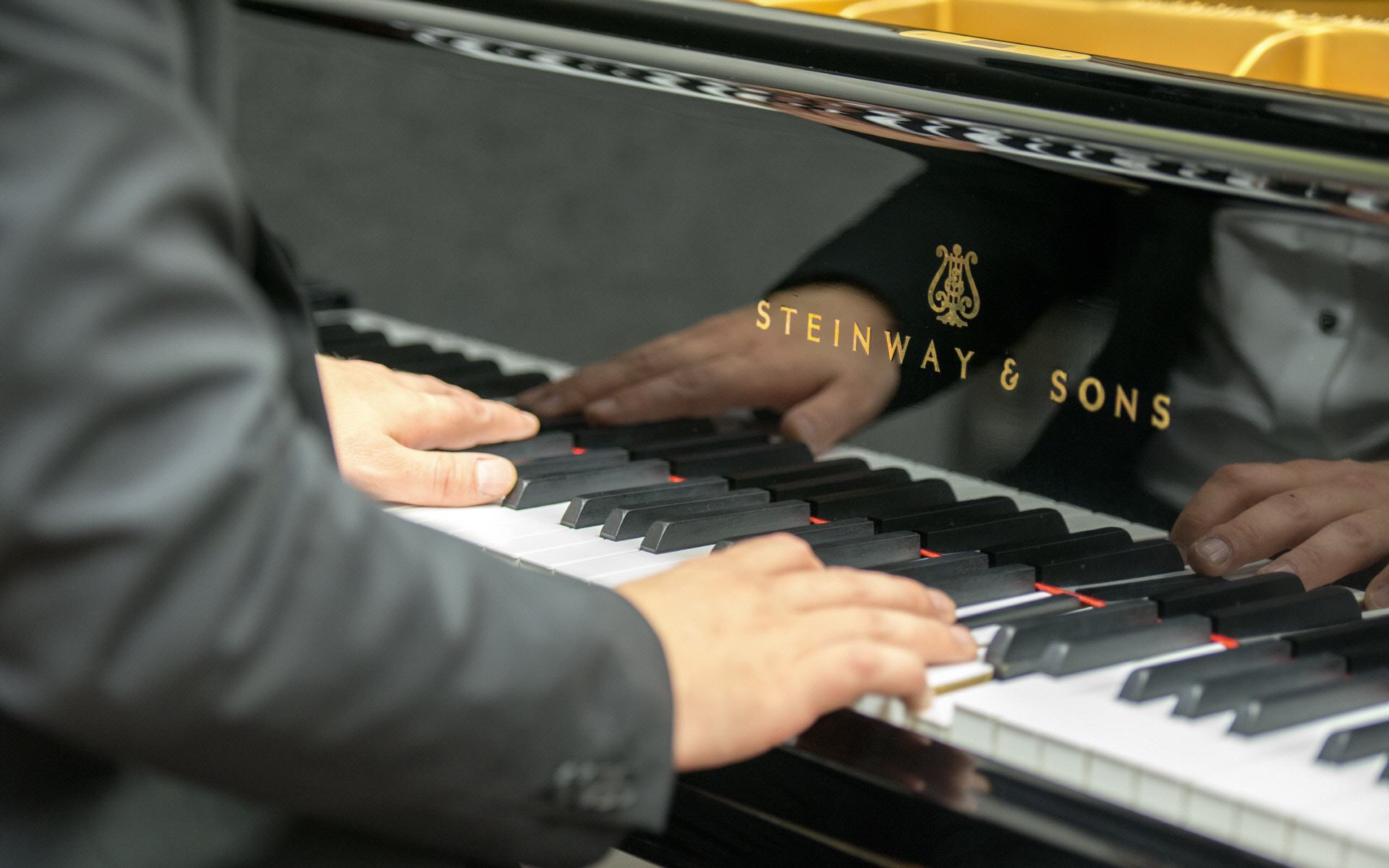 Der Pianist und Klavierspieler für Ihre Hochzeit in Dortmund